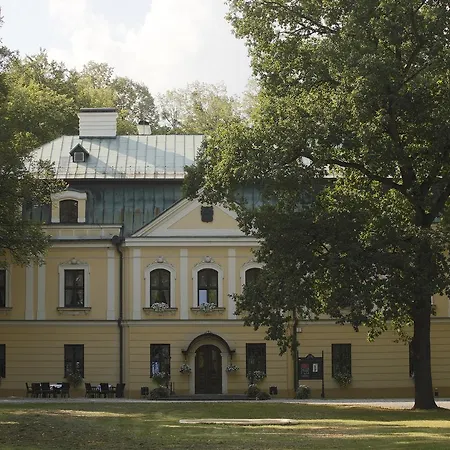 Palac W Rybnej Hotel