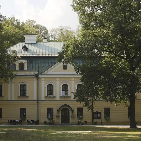 Palac W Rybnej Hotel